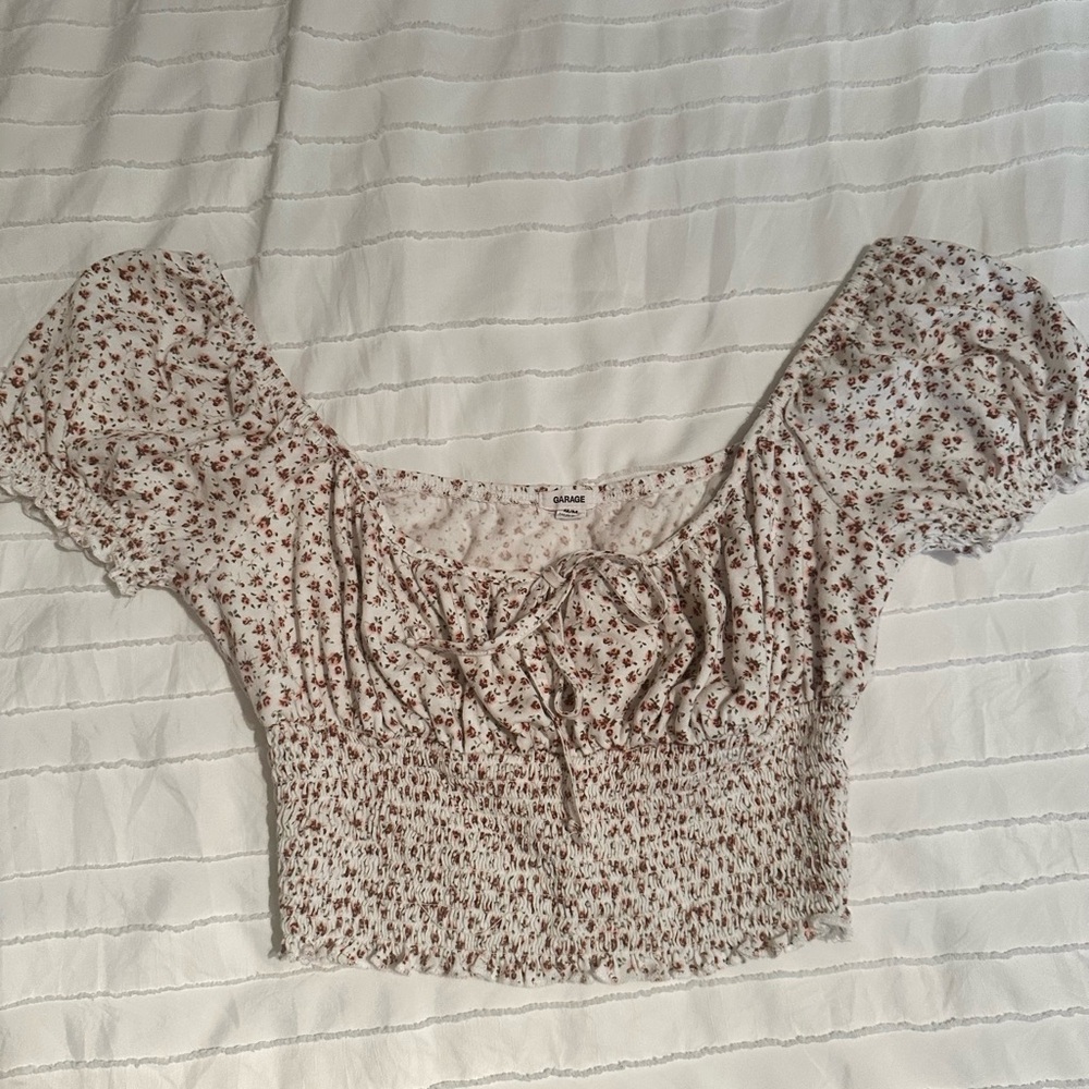 Floral Print Garage Cropped Tee